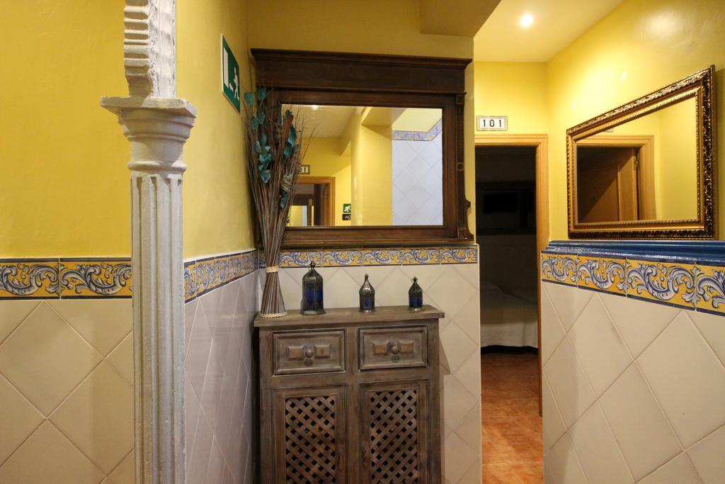 Hostal Guadalupe Torremolinos Exterior foto