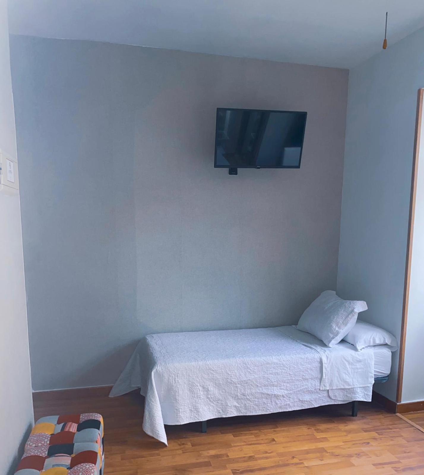 Hostal Guadalupe Torremolinos Exterior foto